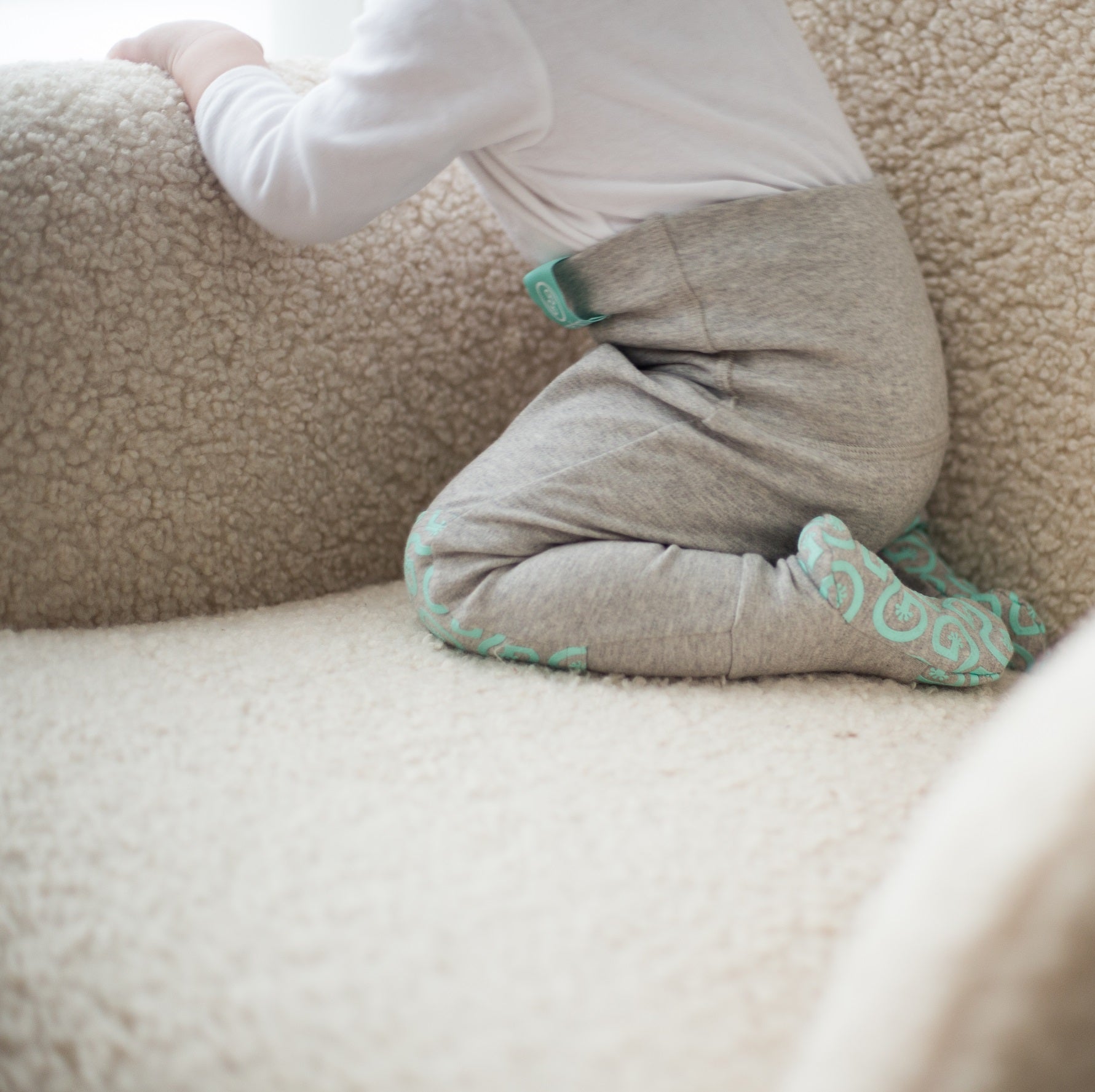 The Ultimate Guide to Baby Crawling: Why It's Crucial for Development